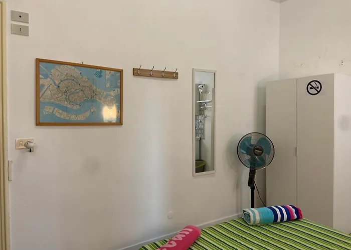 Archie's House Hostel