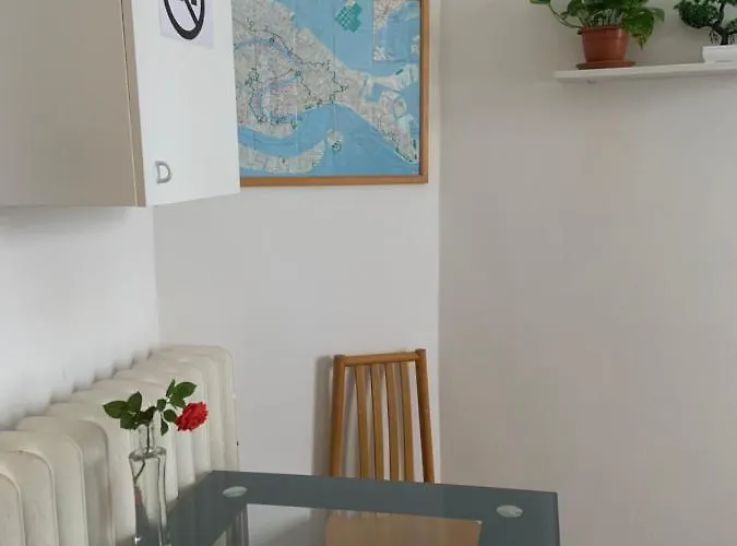 アーチーズ ハウス