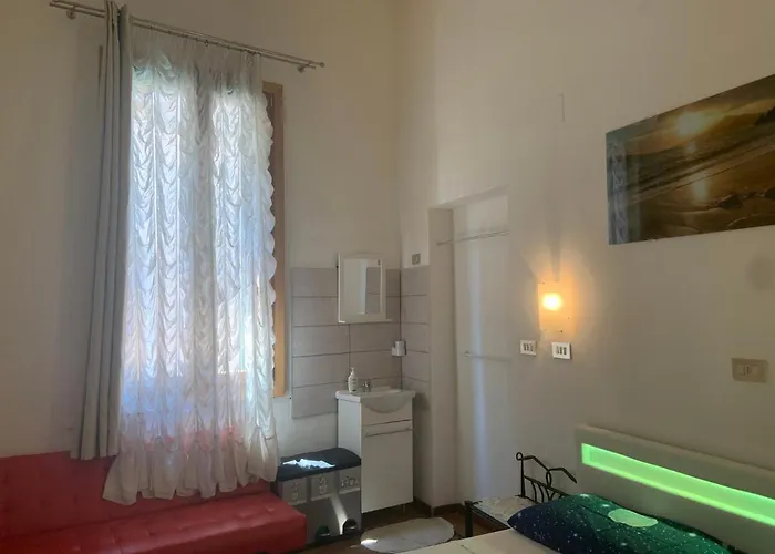 アーチーズ ハウス *